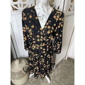 Cabi Debut Wrap Dress Fiesta Floral Sheer Layered Size Small Floral Black